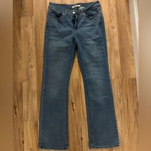 Levi's Women's Straight Leg Jeans in Blue